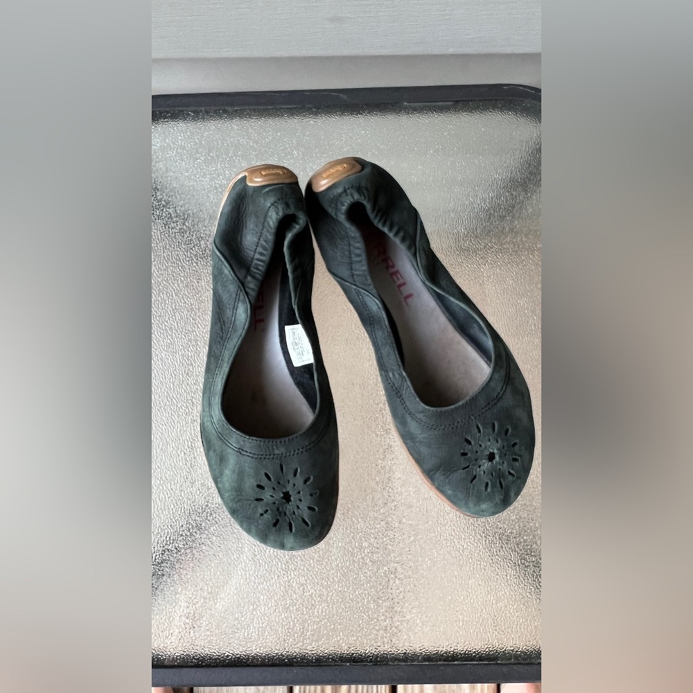 Merrell Shoes Women’s Ballet Flats Slip On Casual Comfort Low Top Sz 6.5